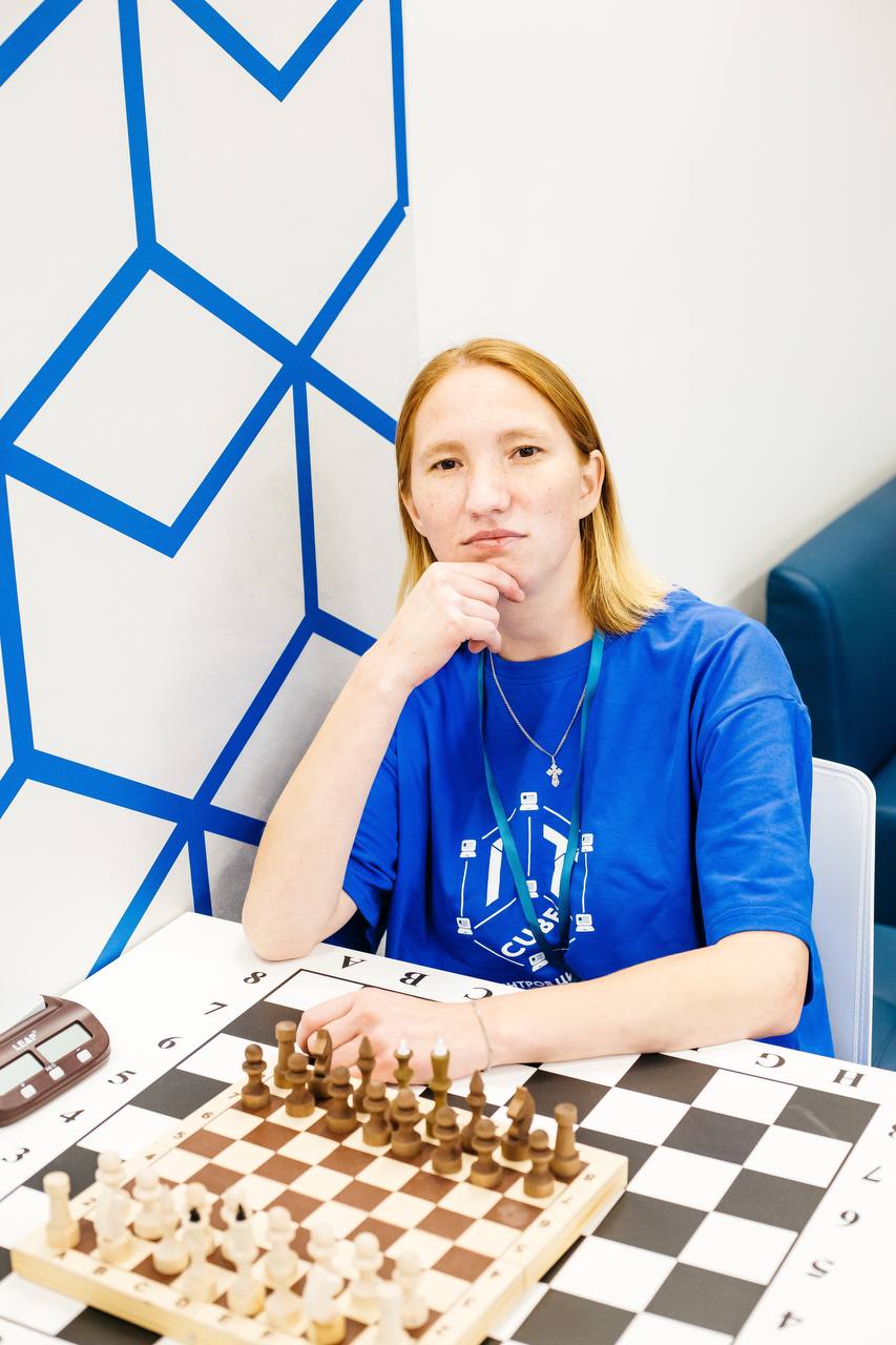 Ефремова Елена Николаевна.